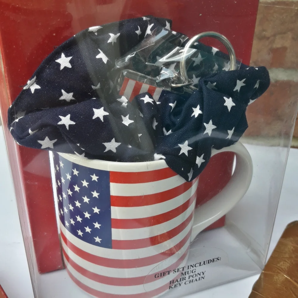 NWT American Flag Gift for him Key Chain Mug Set and Pony Tail Tie Patriot - Picture 6 of 9